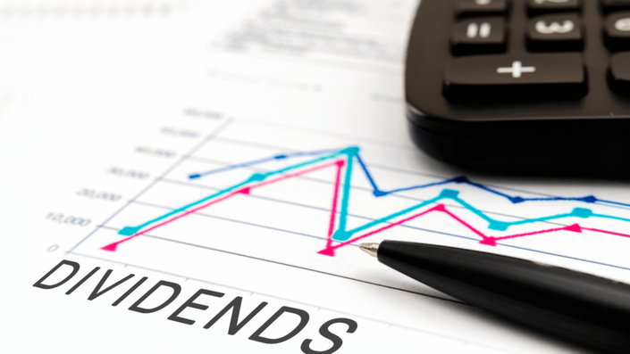 Gráfico financeiro mostrando a evolução dos dividendos e valorização de ações, destacando a diferença entre renda fixa ou renda variável.